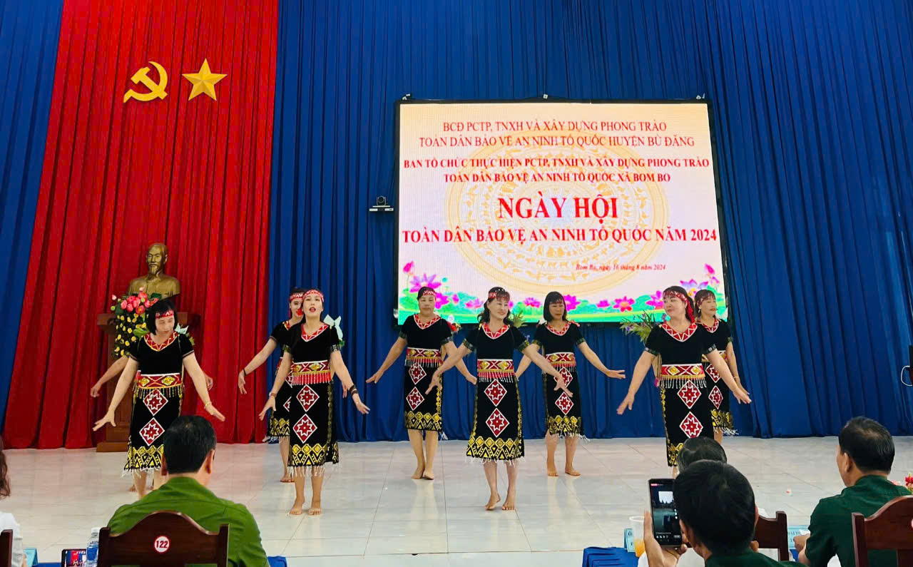 XÃ BOM BO: TỔ CHỨC NGÀY HỘI TOÀN DÂN BẢO VỆ AN NINH TỔ QUỐC NĂM 2024.